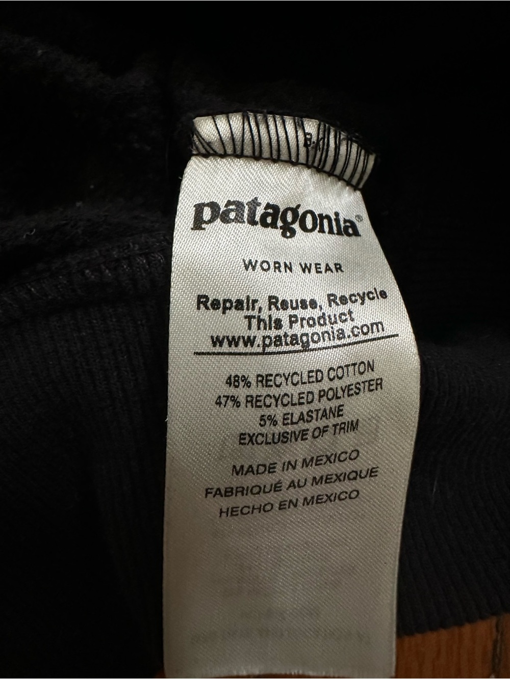 Patagonia Men's P-6 Logo Uprisal Hoodie Black Pullover Sweatshirt Size S 1100 - Picture 6 of 6